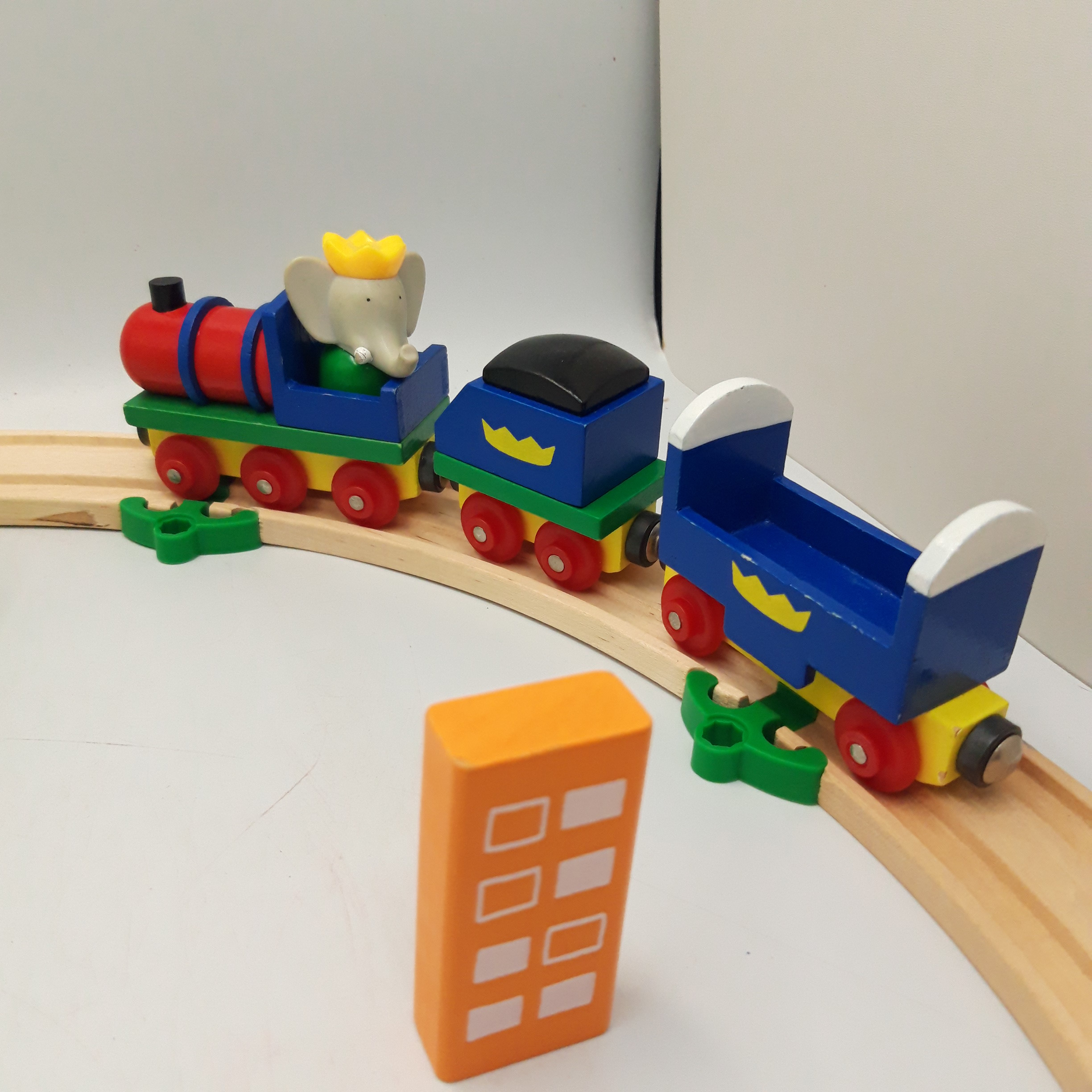 Circuit de train en bois Edition Atlas - Bon état - Photo 4